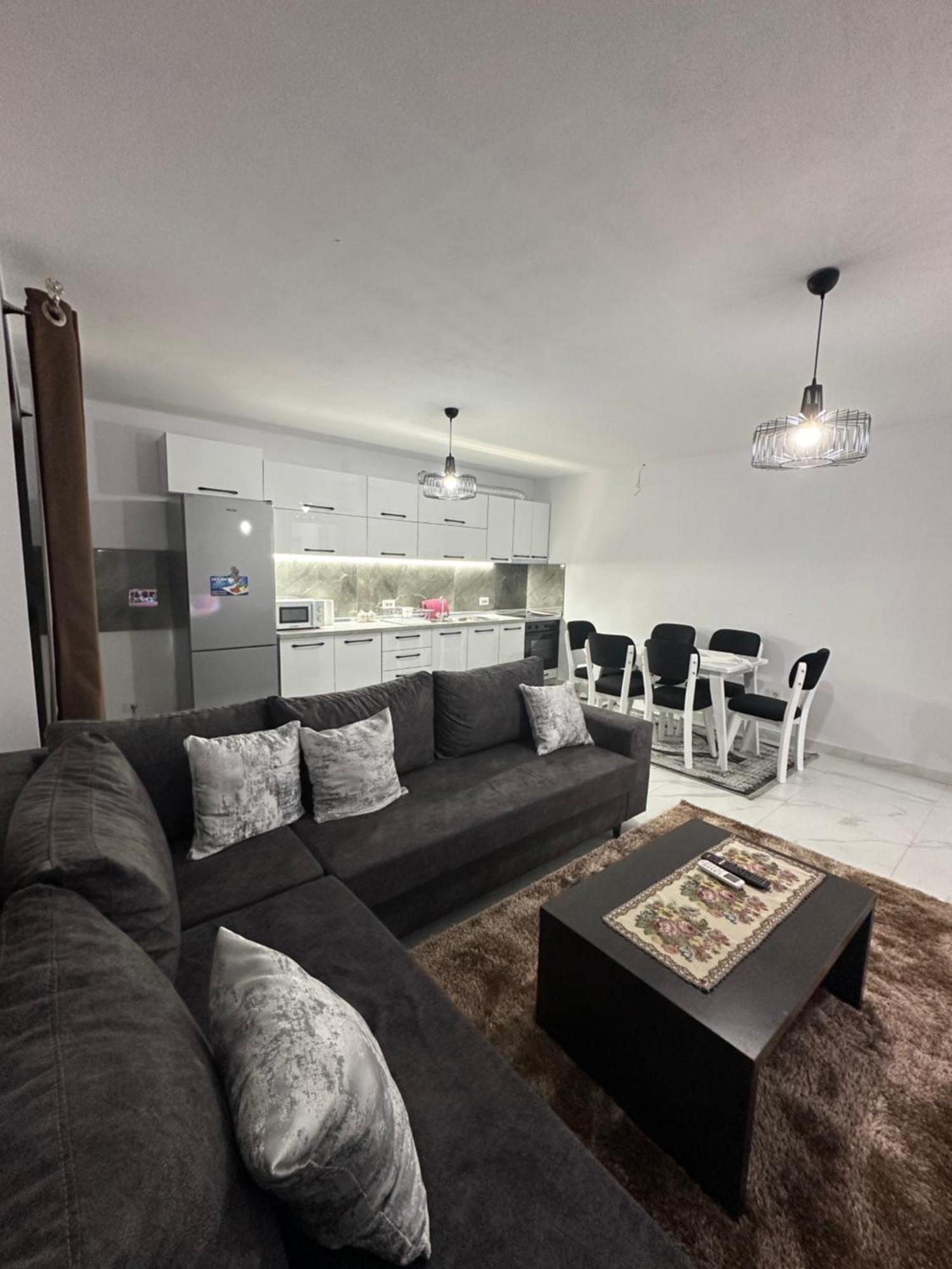 Elezi Apartment City Centre Тирана Экстерьер фото